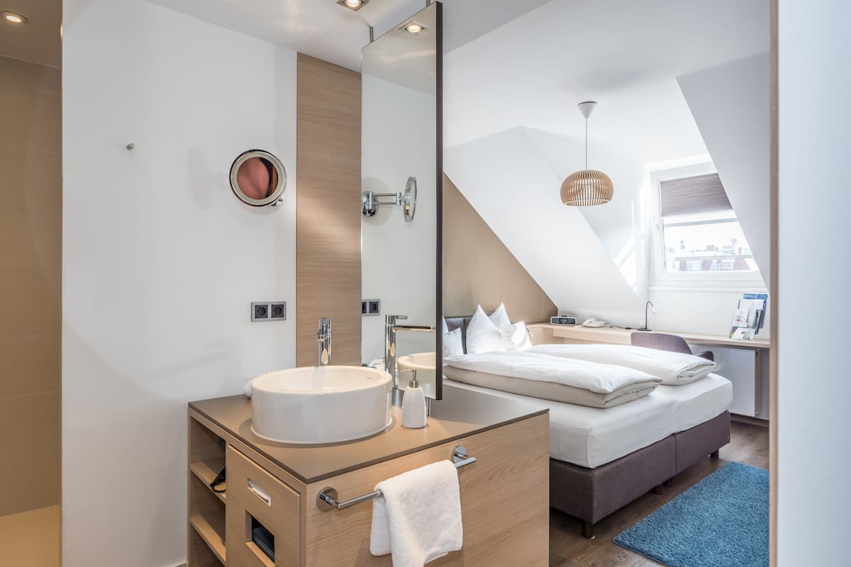 Double Room (Lifestyle) | Hypo-allergenic bedding, minibar, in-room safe, desk