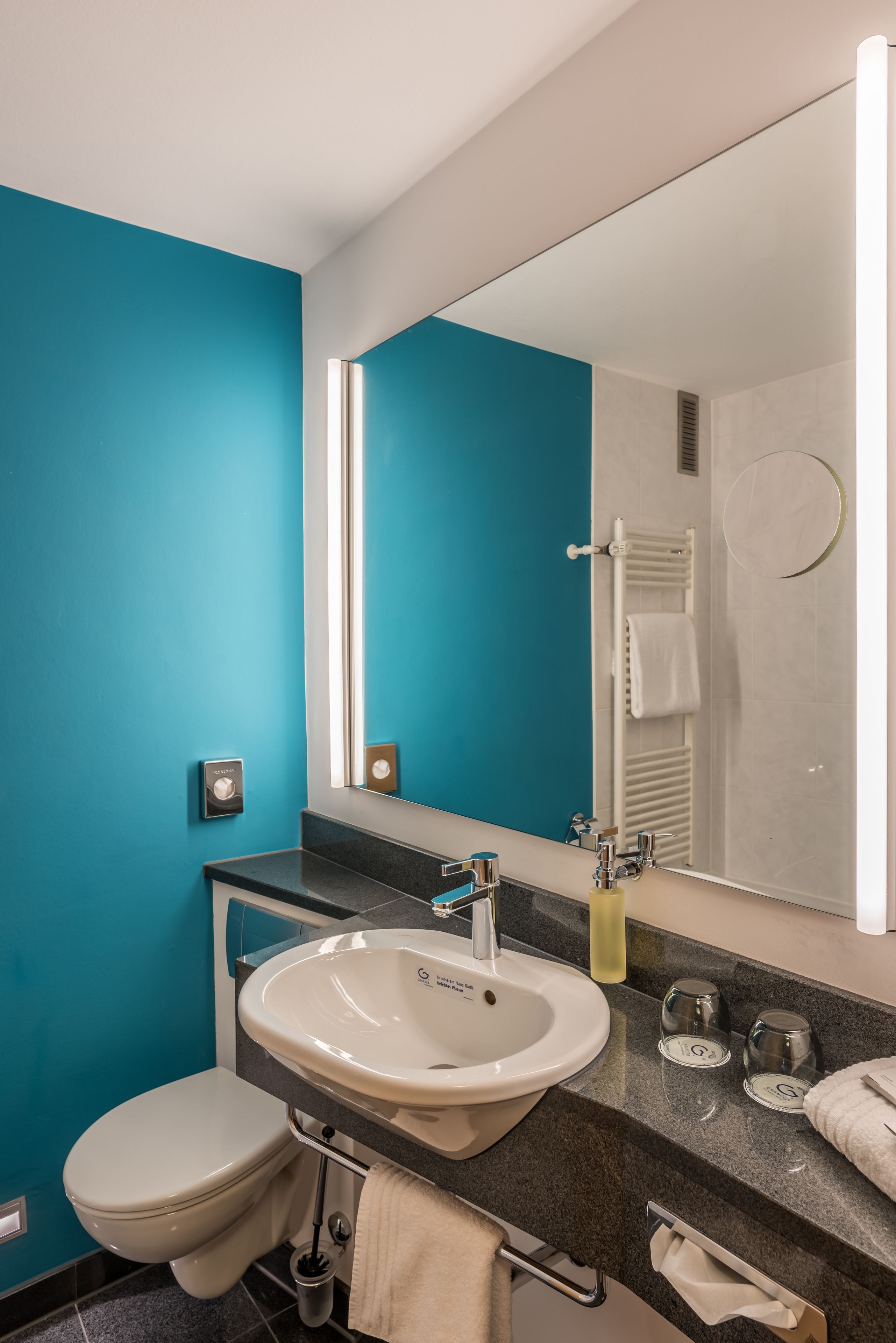 1 bedroom, hypo-allergenic bedding, minibar, in-room safe