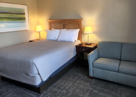 Escritorio, espacio para trabajar con laptop y wifi gratis