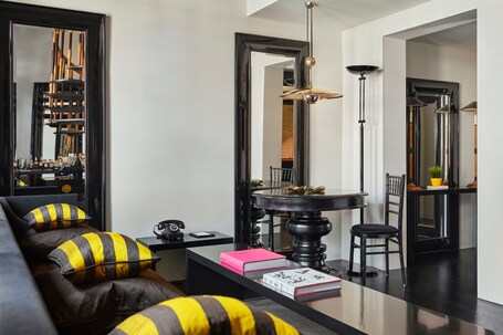 Duxton Reserve Singapore, Autograph Collection - Image 32