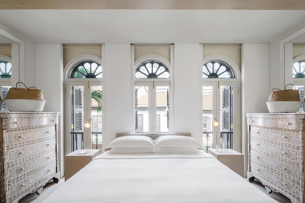 1 bedroom, Egyptian cotton sheets, premium bedding, pillow-top beds