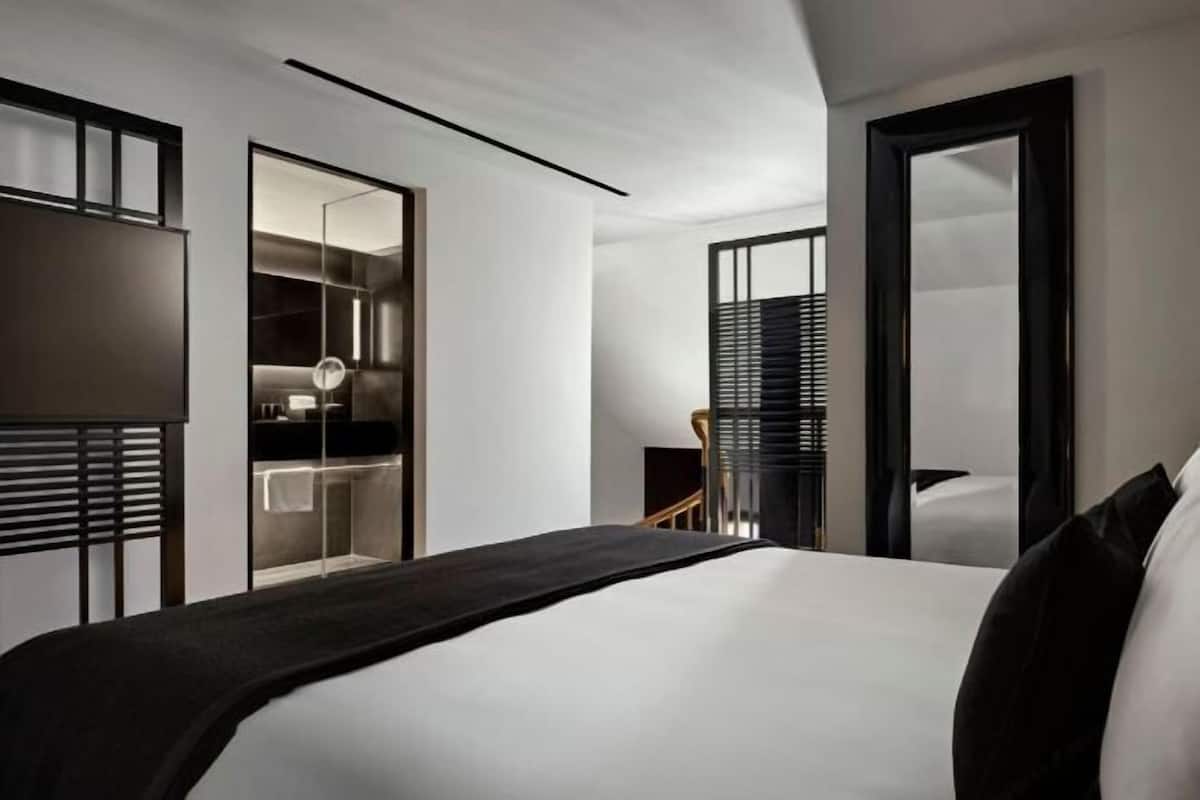 1 bedroom, Egyptian cotton sheets, premium bedding, pillow-top beds