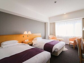 Panoramic Twin Room, The highest floor, Non Smoking | In-room safe, iron/ironing board, free WiFi, bed sheets