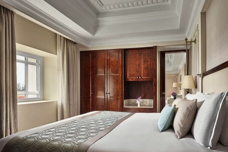 The Fullerton Hotel Singapore - Image 80