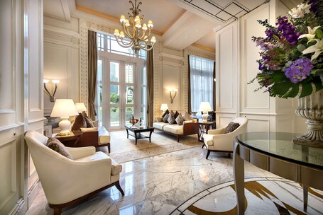 The Fullerton Hotel Singapore - Image 36