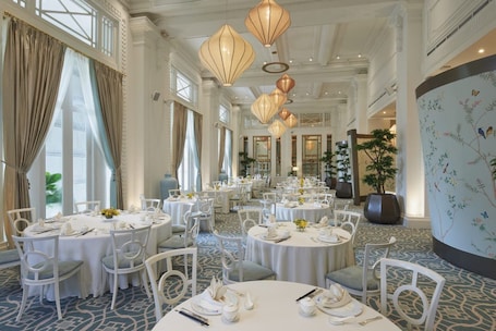 The Fullerton Hotel Singapore - Image 21