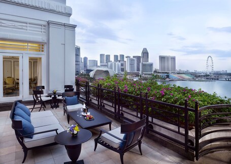 The Fullerton Hotel Singapore - Image 19
