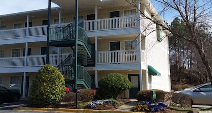 InTown Suites Extended Stay Atlanta - GA Suwanee