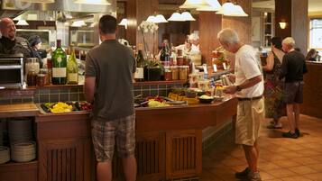 Daily buffet breakfast for a fee