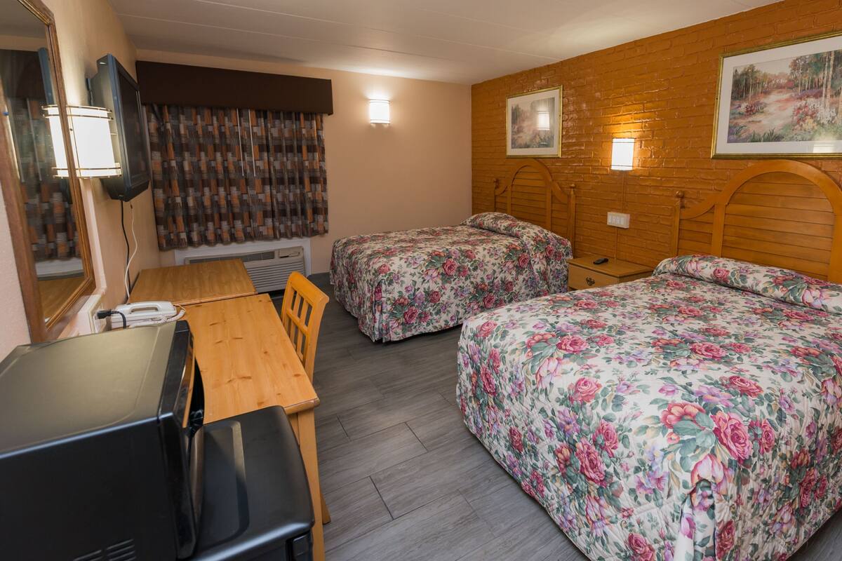 Room, 2 Double Beds, Smoking