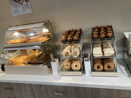 Desayuno continental incluido todos los días 