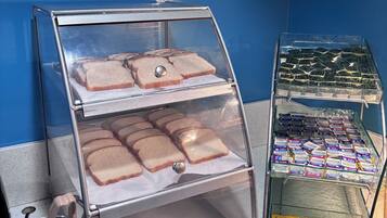 Free daily continental breakfast