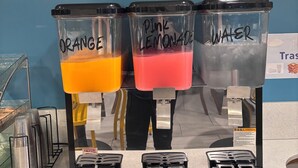 Tägliches inbegriffenes kontinentales Frühstück