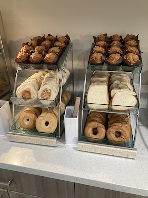 Petit-déjeuner continental compris tous les jours