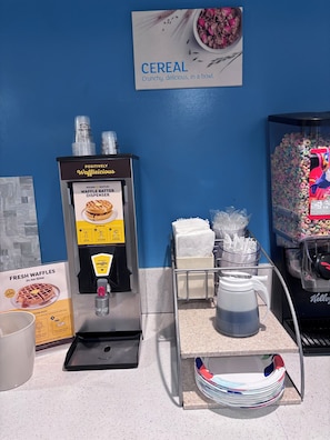 Free daily continental breakfast