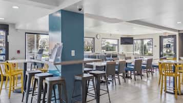 Desayuno continental incluido todos los días