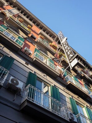 Front of property - Grand Hotel Europa (Naples)