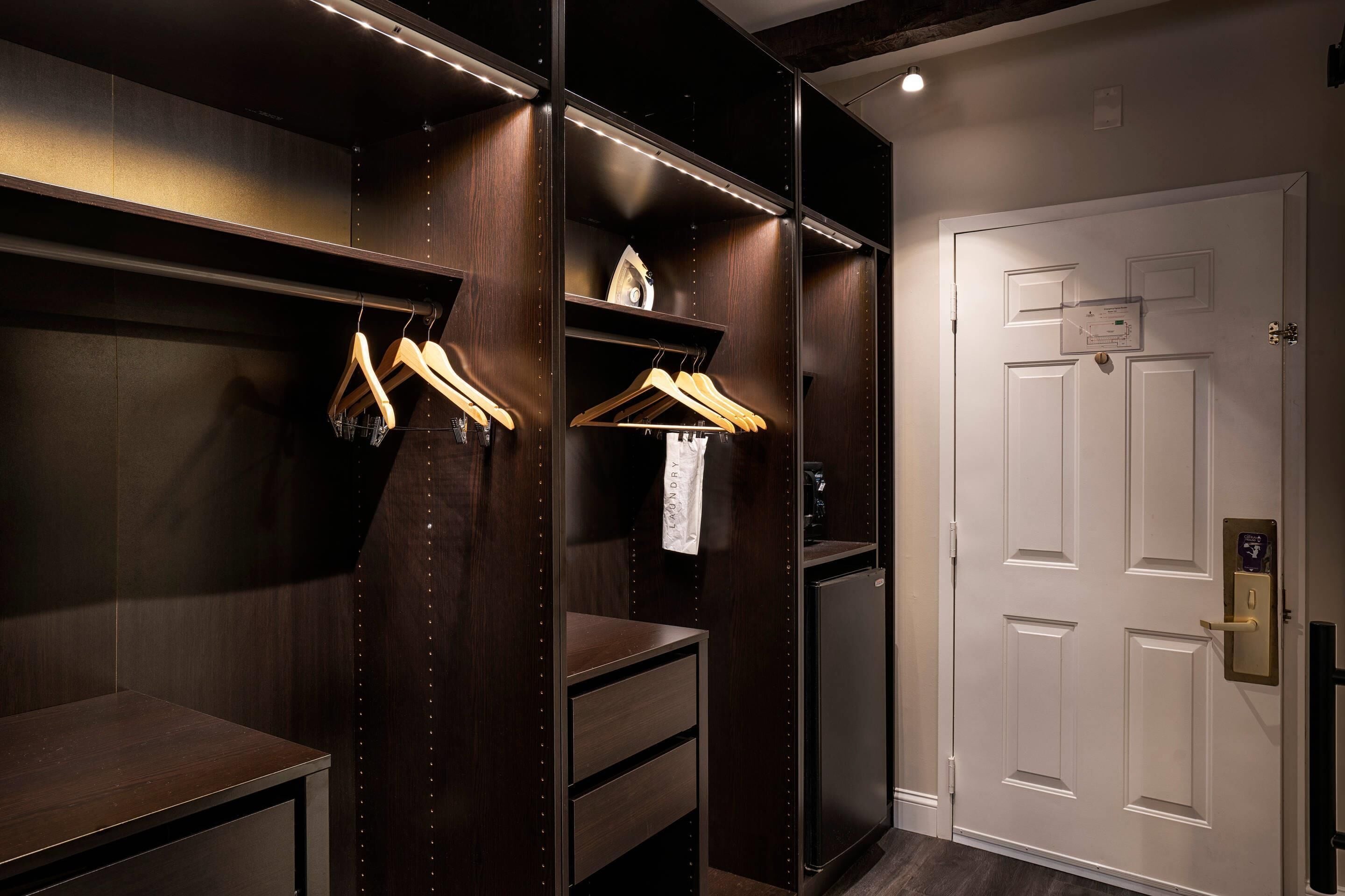 Habitación, 2 camas Queen size, para no fumadores (Upgrade) | Ropa de cama de alta calidad y camas con pillow-top 