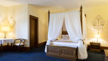 Exclusive-Suite, 1 Queen-Bett | Hochwertige Bettwaren, Minibar, Zimmersafe, Schreibtisch