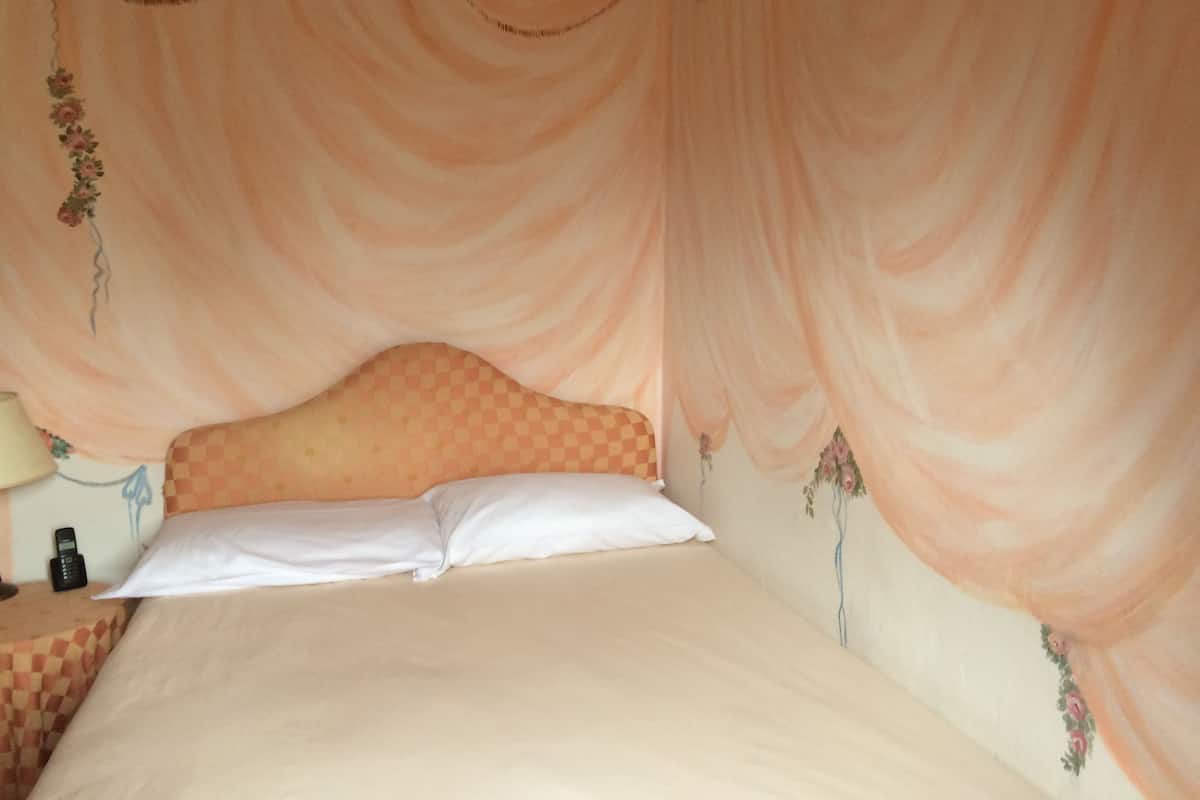 1 bedroom, minibar, in-room safe, free WiFi