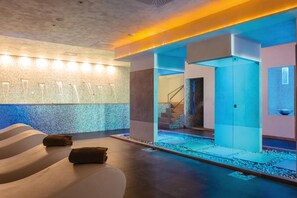 Sauna seca, banheira de hidromassagem, sauna a vapor, banho turco/hammam