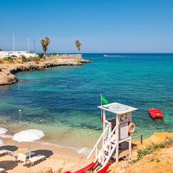 Private beach, sun-loungers, beach umbrellas, waterskiing