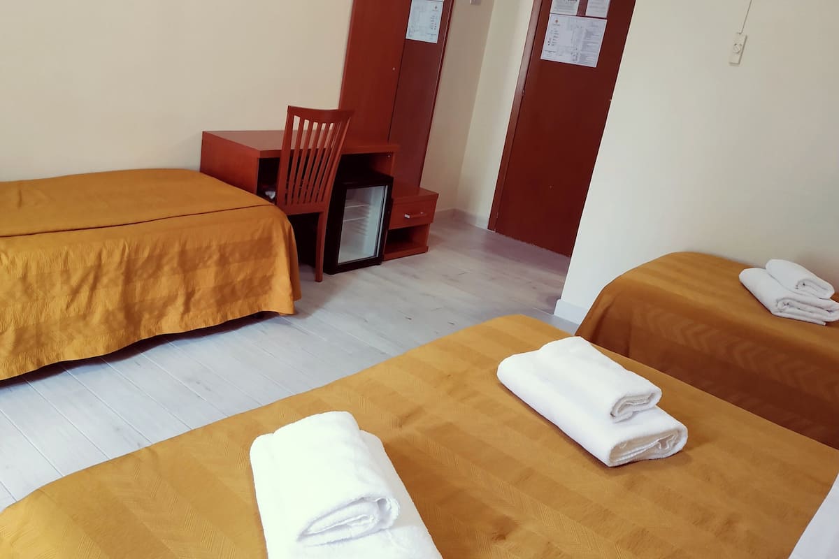 Desk, blackout drapes, free WiFi, bed sheets