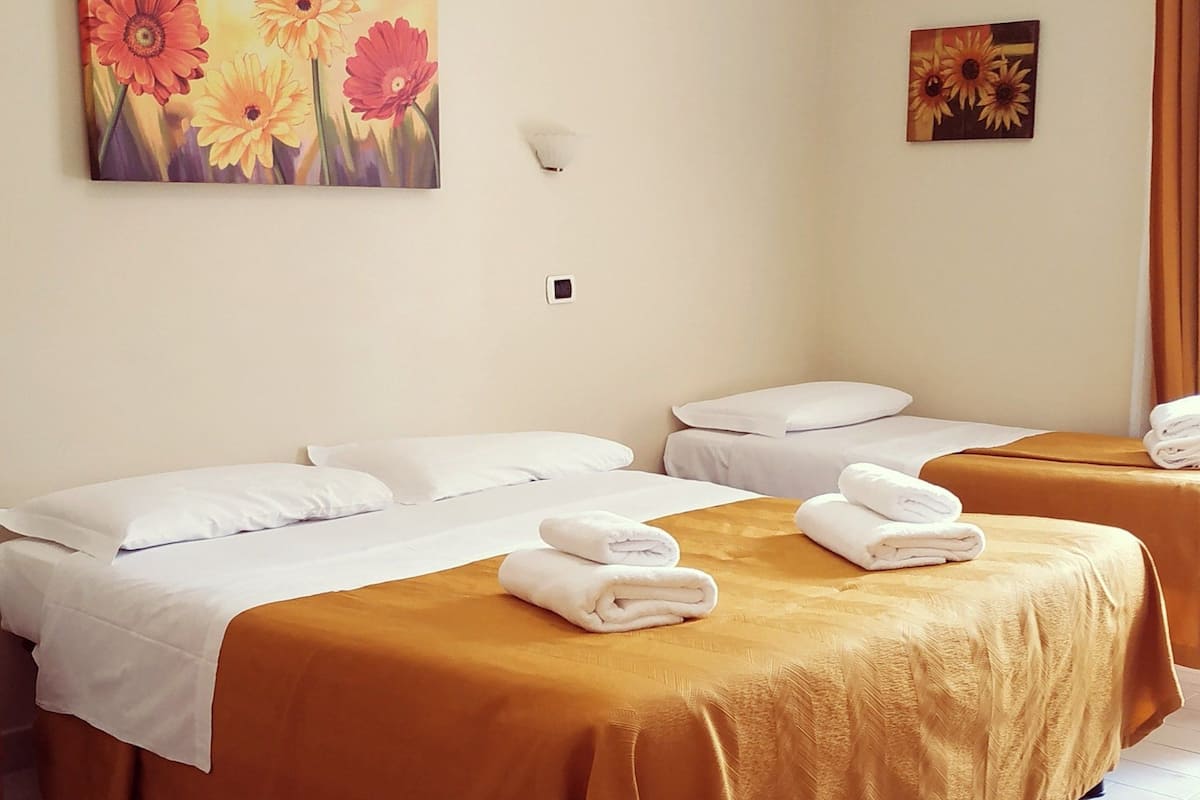 Desk, blackout drapes, free WiFi, bed sheets