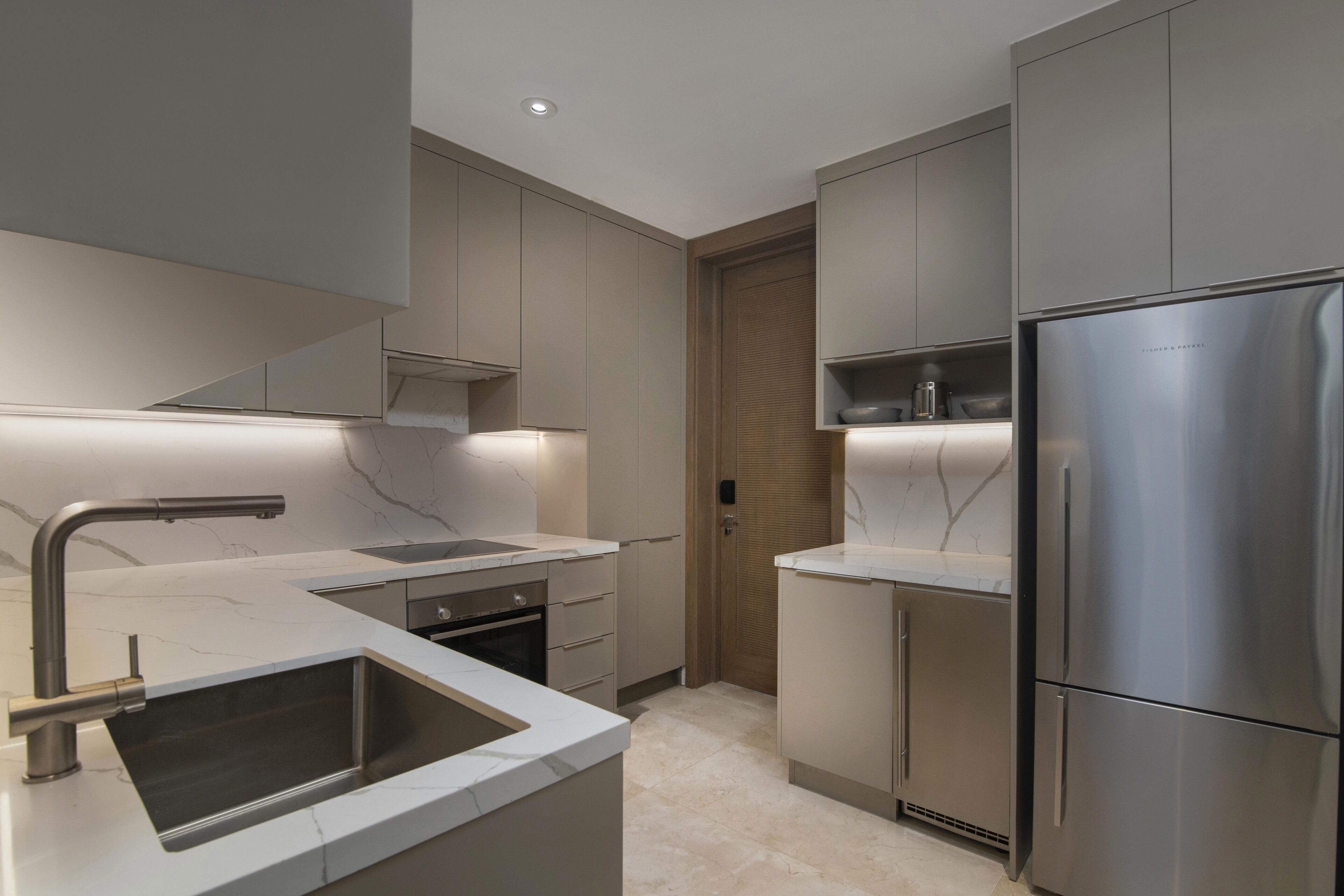 premier presidential suite | private kitchen | espresso maker, coffee/tea maker