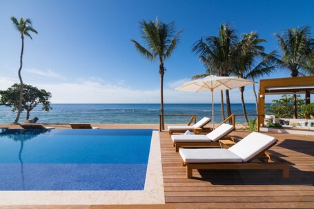 Infinity pool