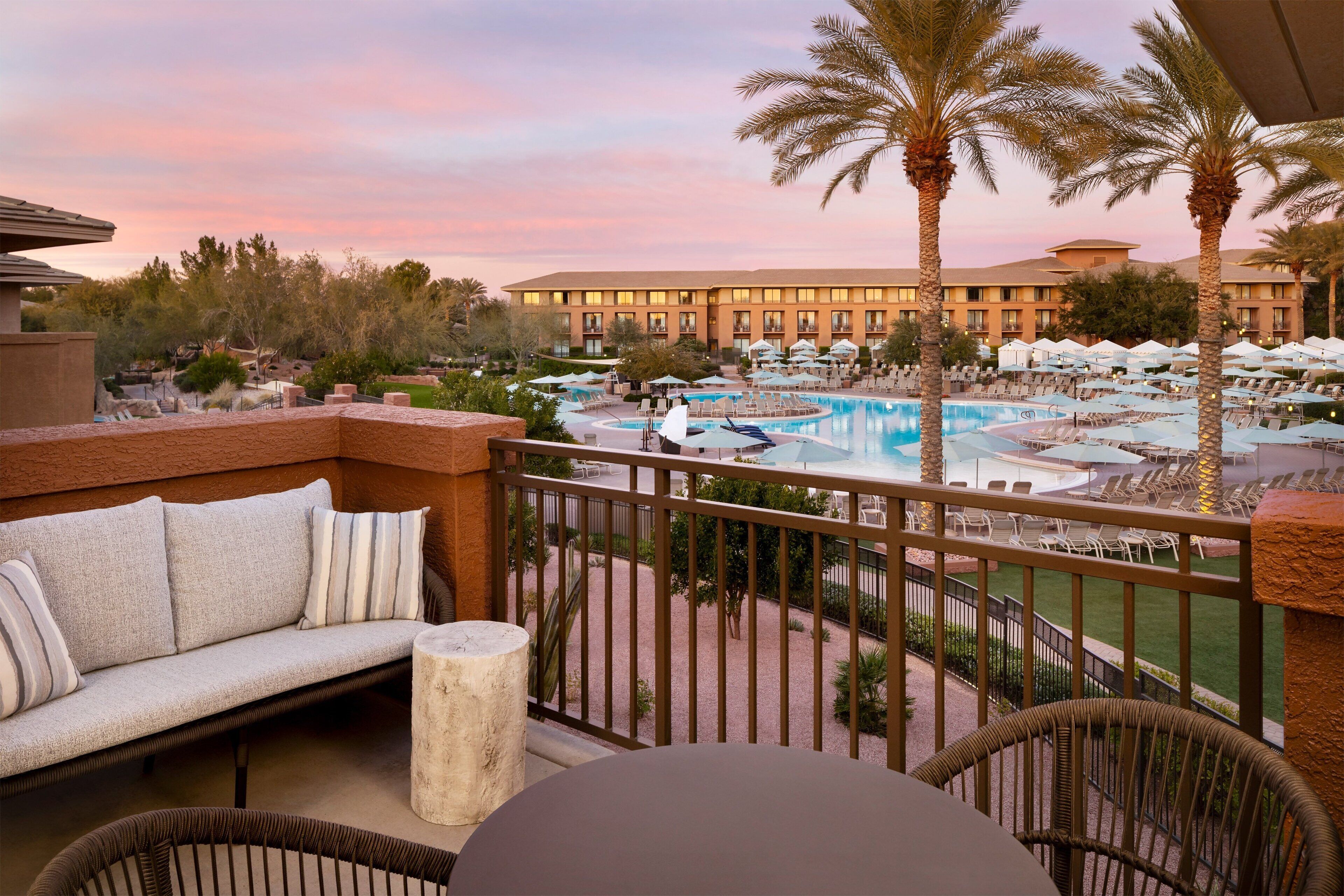Suite, 1 Bedroom | Premium bedding, pillowtop beds, minibar, in-room safe