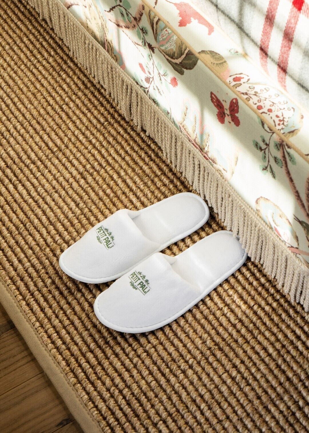 standard room | bathroom amenities | shower, rainfall showerhead, designer toiletries, hair dryer