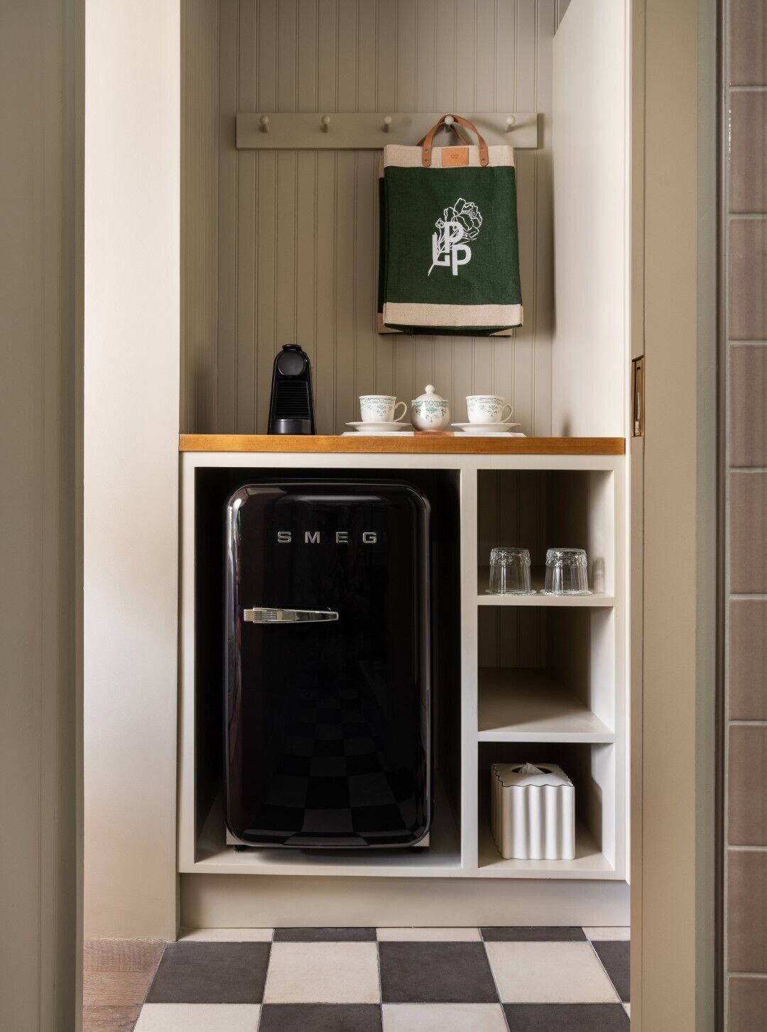 standard room | minibar