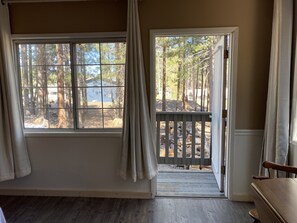 Junior Studio Suite, 1 King Bed | Terrace/patio