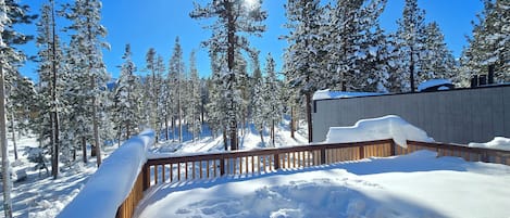 Suite Studio Deluxe, 2 grands lits, vue montagne | Balcon