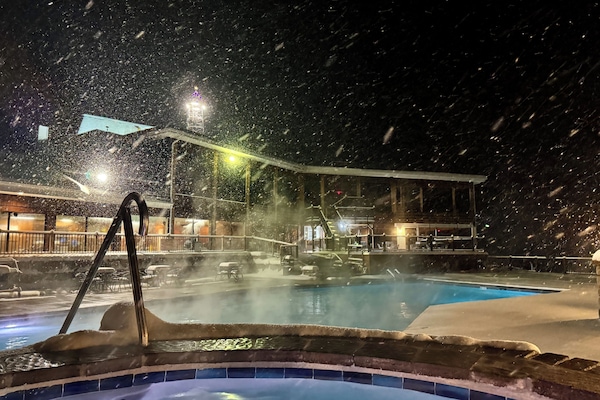 Indoor pool, outdoor pool