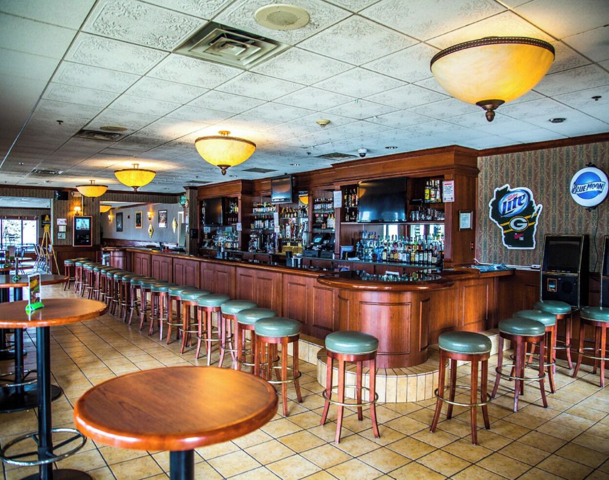 Serveert lunch en diner