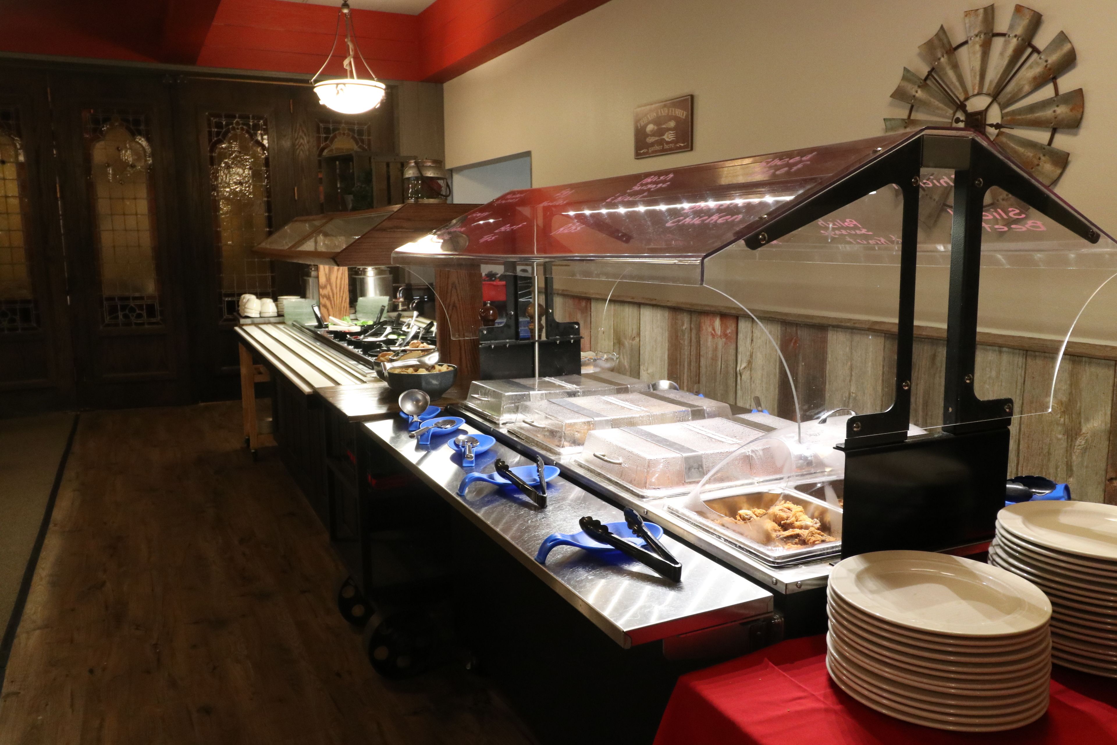 lunch and dinner served