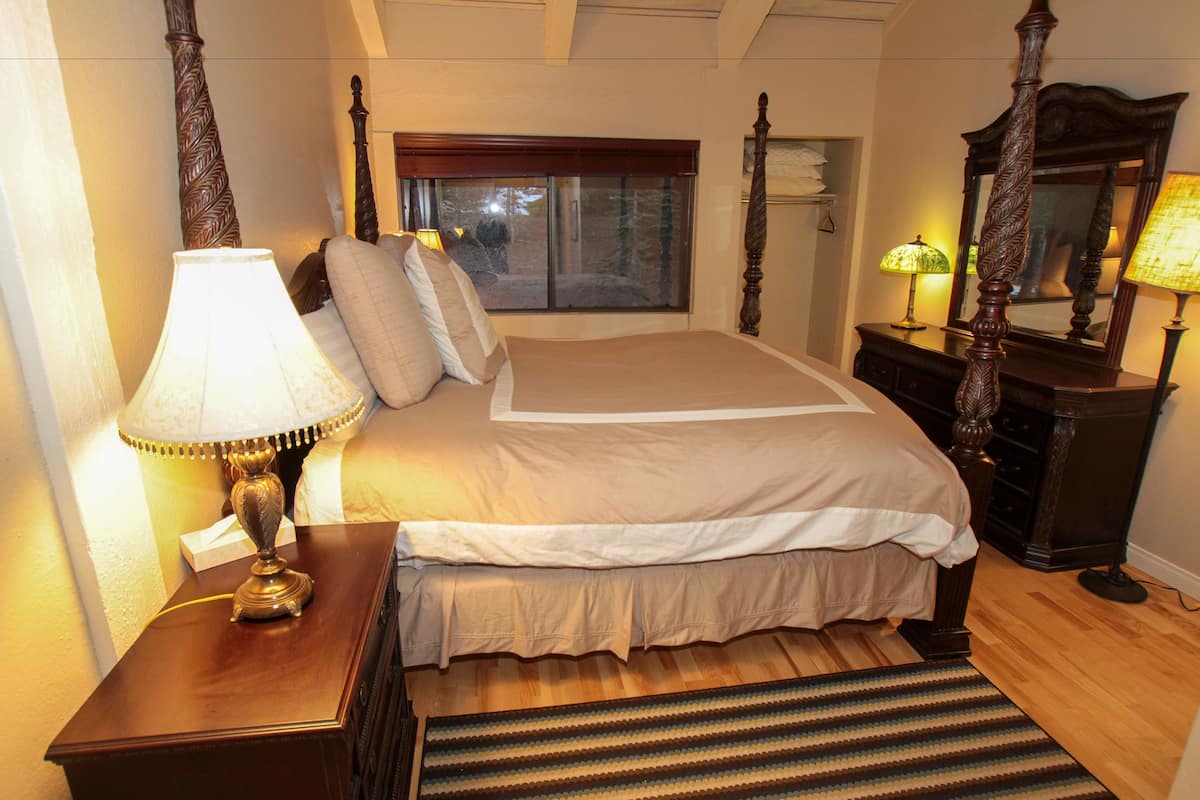 2-Bedroom Condo Loft | 1 phòng ngủ, truy cập Internet không dây miễn phí, trang trí khác biệt 