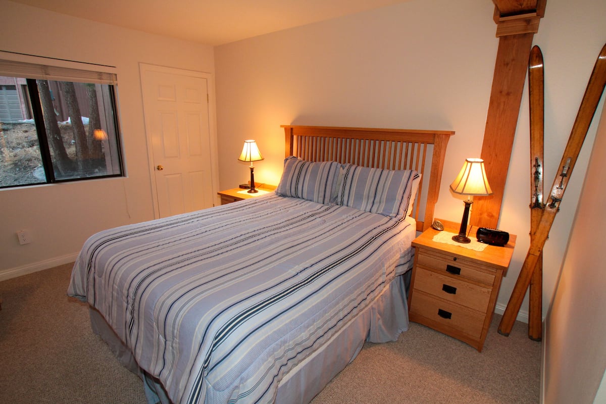 1-Bedroom Condo | 1 bedroom, individually decorated, individually furnished, free WiFi