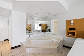 Suite, Whirlpool (Ocean/Gulf View) | Eigener Whirlpool