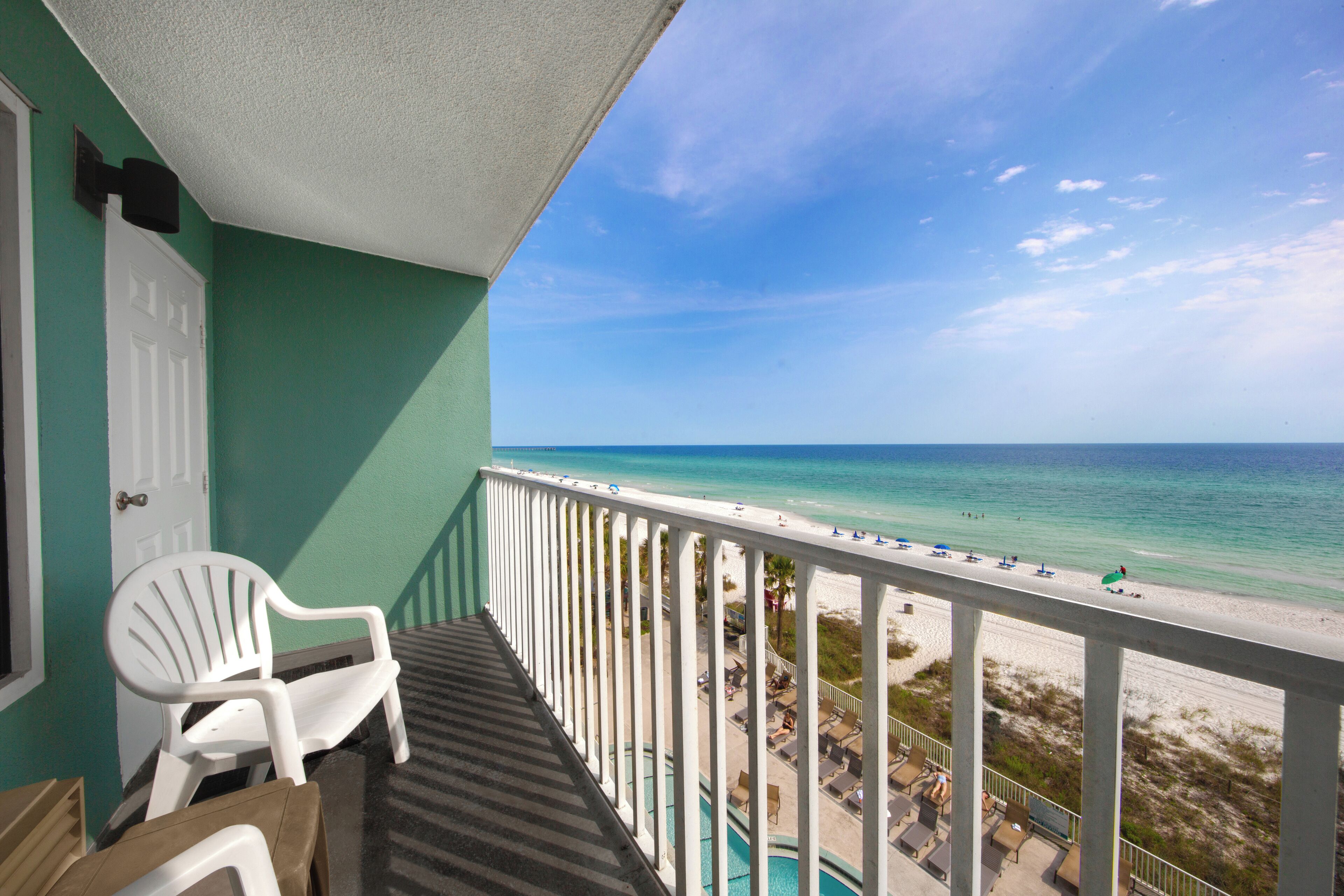 Suite, 1 King Bed, Kitchen, Beachfront (Ocean/Gulf View) | Terrace/patio
