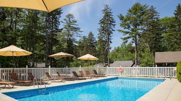 Outdoor pool, open 8:00 AM to 8:00 PM, pool umbrellas, sun loungers