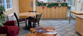 High Desert Inn