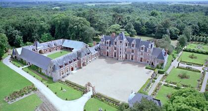 Chateau De Jallanges