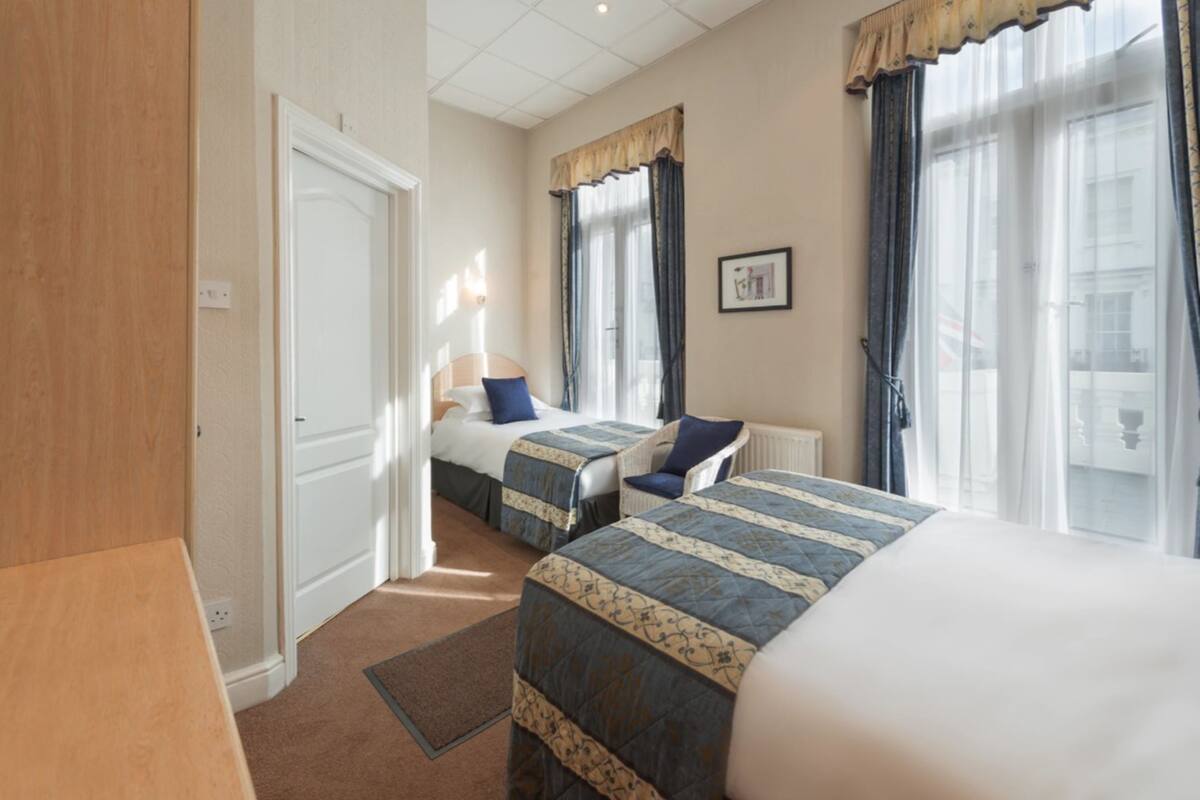 In-room safe, desk, iron/ironing board (on request), WiFi (free)