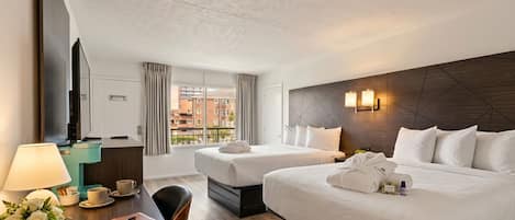 Allergikerbettwaren, Zimmersafe, Schreibtisch, Bügeleisen/Bügelbrett