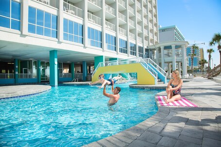 Crown Reef Beach Resort and Waterpark - Image 71