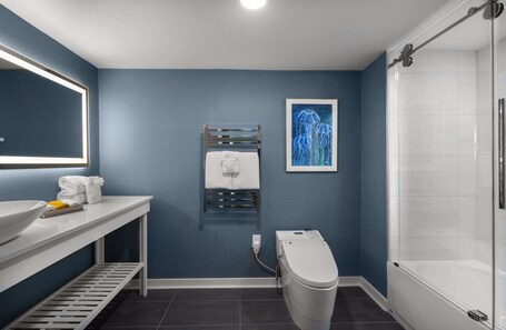 Crown Reef Beach Resort and Waterpark - Image 52