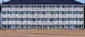 Fairview Beachfront Inn